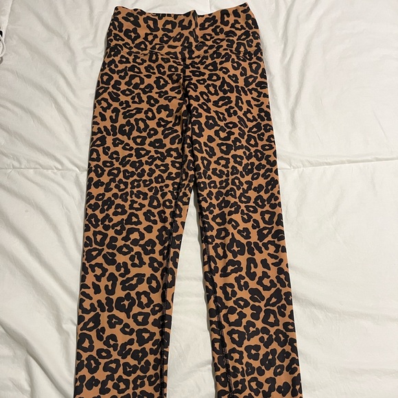 Beach Riot cheetah print leggings - Picture 2 of 4